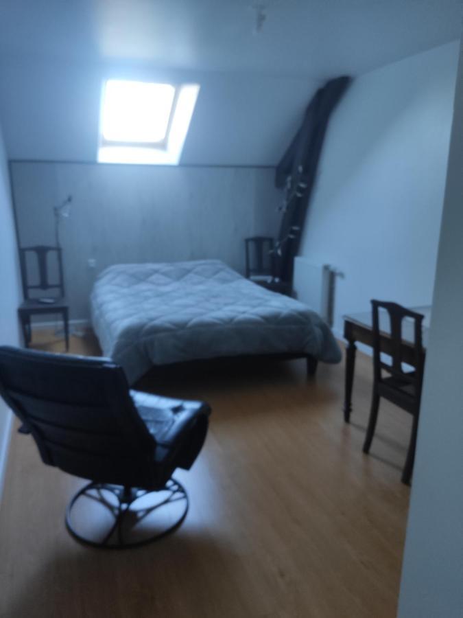 Bienvenue Chez Joelle Et Andre Au 207 Bed and Breakfast Balaze Εξωτερικό φωτογραφία